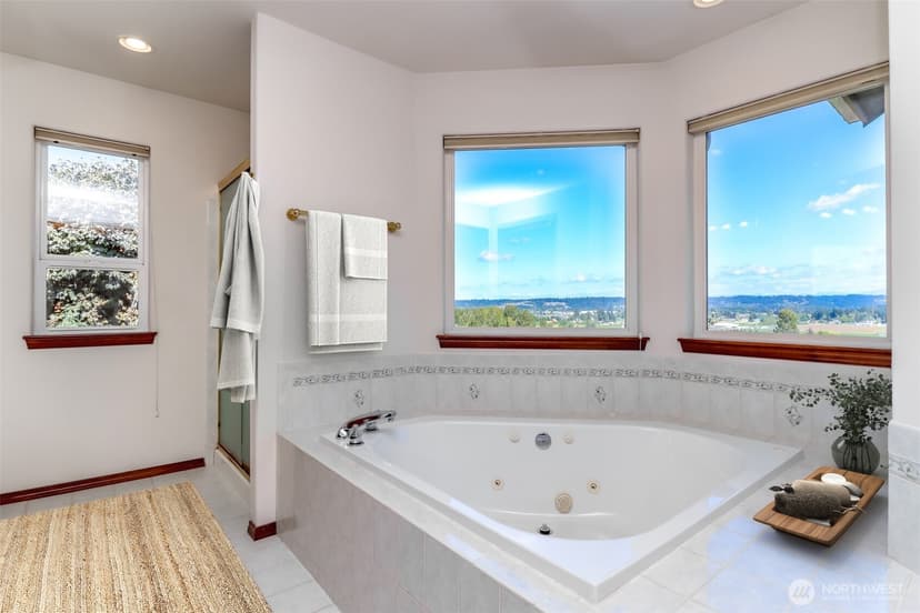 Property photo for 5705 51st Avenue Ct E, Tacoma photo 13