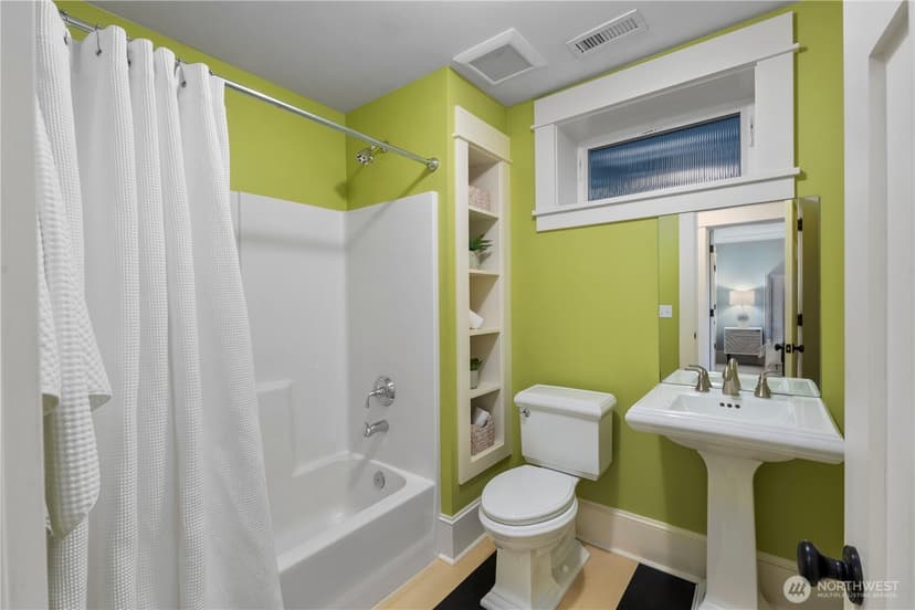 Property photo for 426 Smith Street, Seattle photo 27