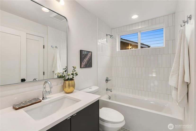 Property photo for 3934 S Angeline Street, Seattle photo 19