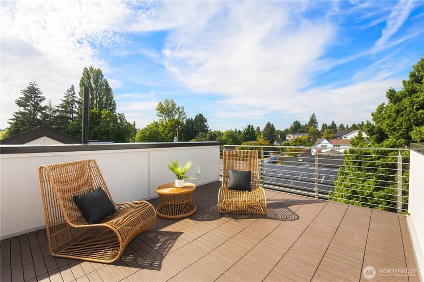 Property photo for 6206 43rd Avenue NE #B, Seattle photo 18