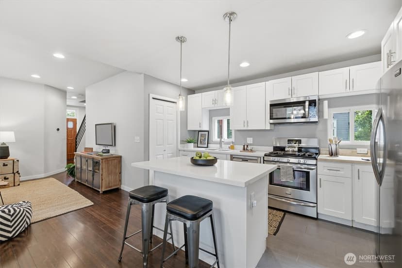 Property photo for 6211 Carleton Avenue S, Seattle photo 16