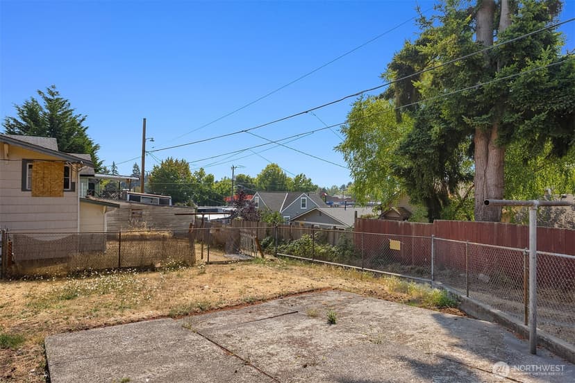 Property photo for 941 N 103rd Street, Seattle photo 17