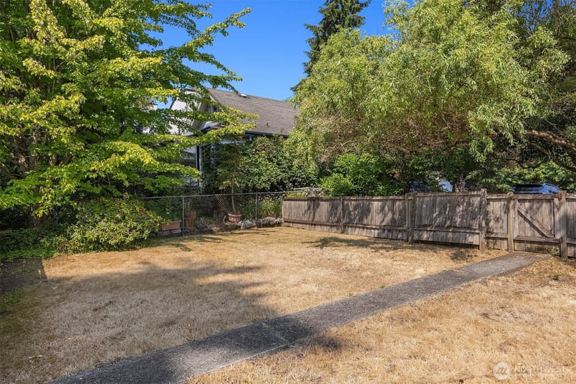 Property photo for 941 N 103rd Street, Seattle photo 19