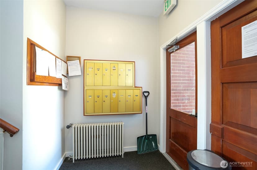Property photo for 4405 SW Alaska Street #304, Seattle photo 6