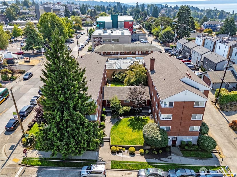 Property photo for 4405 SW Alaska Street #304, Seattle photo 23