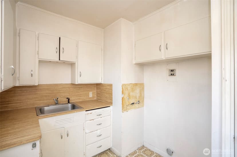 Property photo for 4405 SW Alaska Street #304, Seattle photo 16