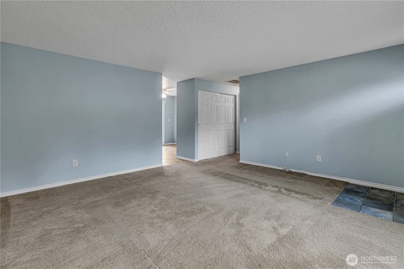 Property photo for 18759 130th Avenue SE, Renton photo 4