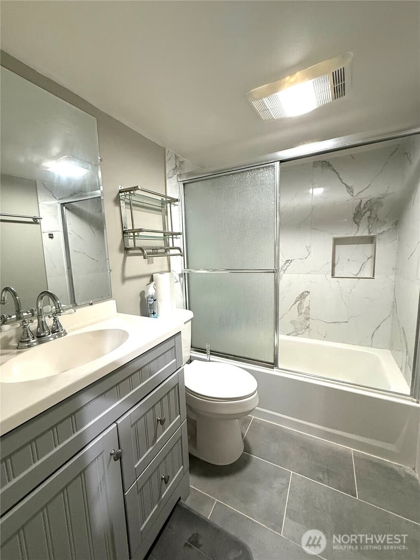 Property photo for 11829 76 Avenue S, Seattle photo 20