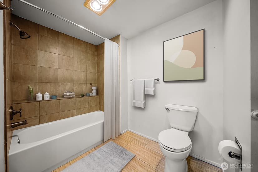 Property photo for 1740 Aurora Avenue N #A-102, Seattle photo 13
