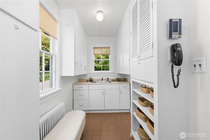 Property photo for 1129 37th Avenue, Seattle photo 13