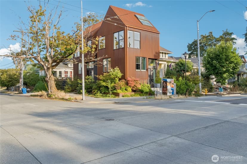 Property photo for 2303 E Alder Street, Seattle photo 34