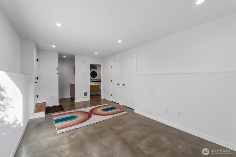 Property photo for 2303 E Alder Street, Seattle photo 29
