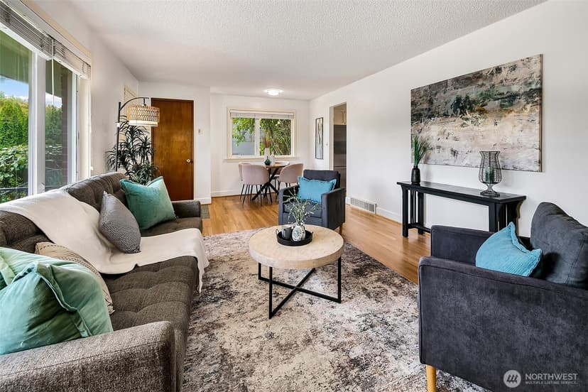 Property photo for 3039 49th Avenue SW, Seattle photo 4