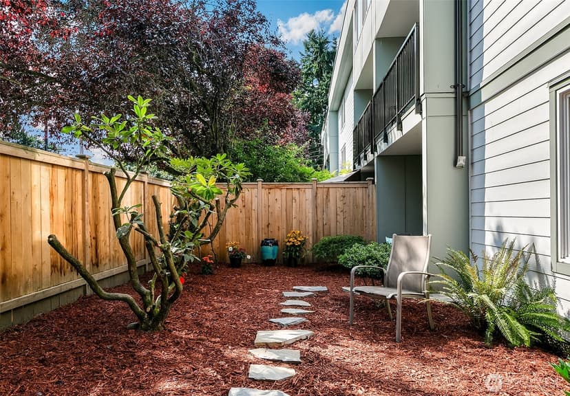 Property photo for 13717 Linden Avenue N #104, Seattle photo 18