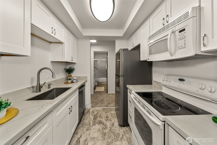 Property photo for 13717 Linden Avenue N #104, Seattle photo 10