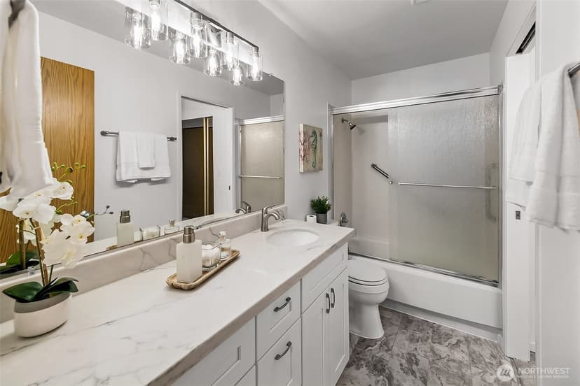 Property photo for 13717 Linden Avenue N #104, Seattle photo 14