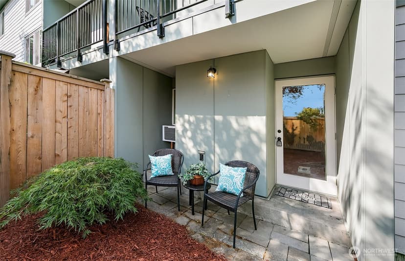 Property photo for 13717 Linden Avenue N #104, Seattle photo 17