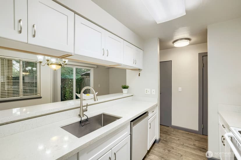 Property photo for 115 124 Street SE #B4, Everett photo 5