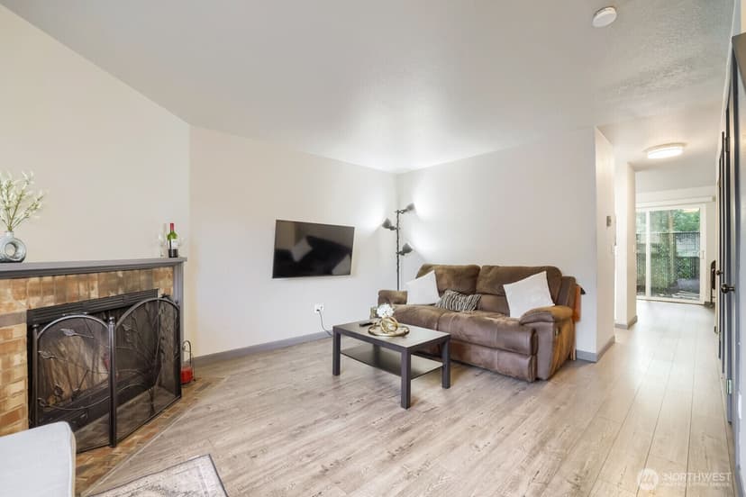Property photo for 115 124 Street SE #B4, Everett