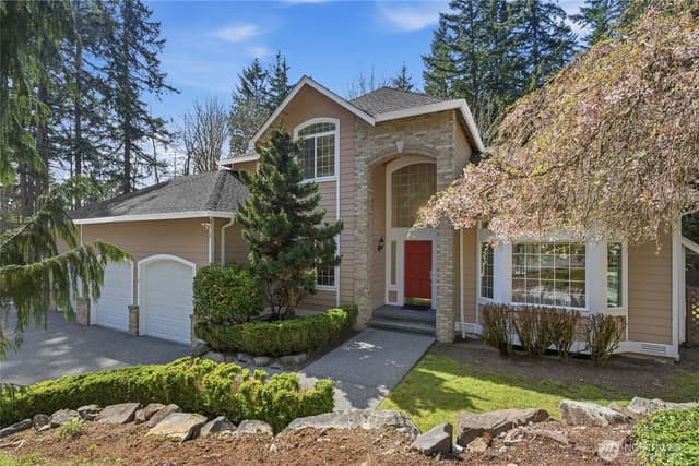 Property photo for 5107 218th Avenue NE, Redmond photo 2