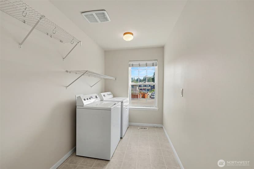 Property photo for 4129 NE 9th Place, Renton photo 25