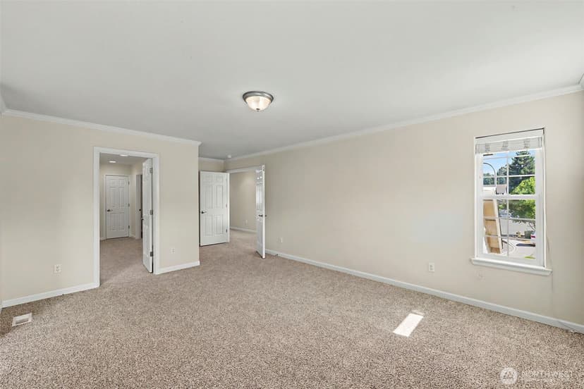 Property photo for 4129 NE 9th Place, Renton photo 15