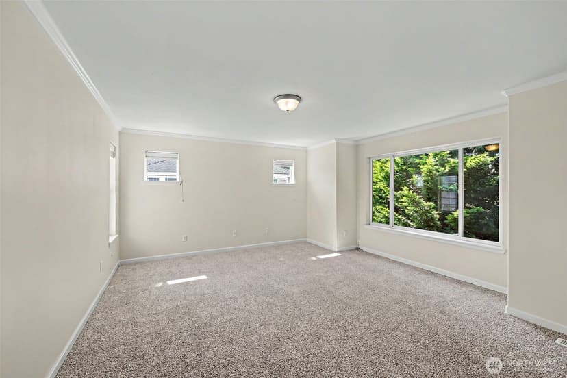 Property photo for 4129 NE 9th Place, Renton photo 14