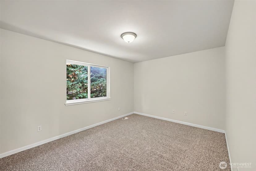 Property photo for 4129 NE 9th Place, Renton photo 22