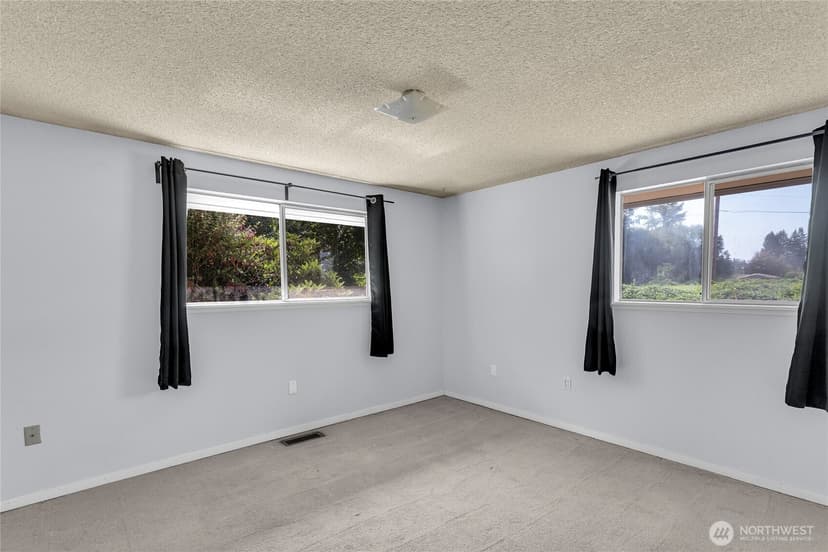 Property photo for 5029 80th Avenue Ct E, Fife photo 14