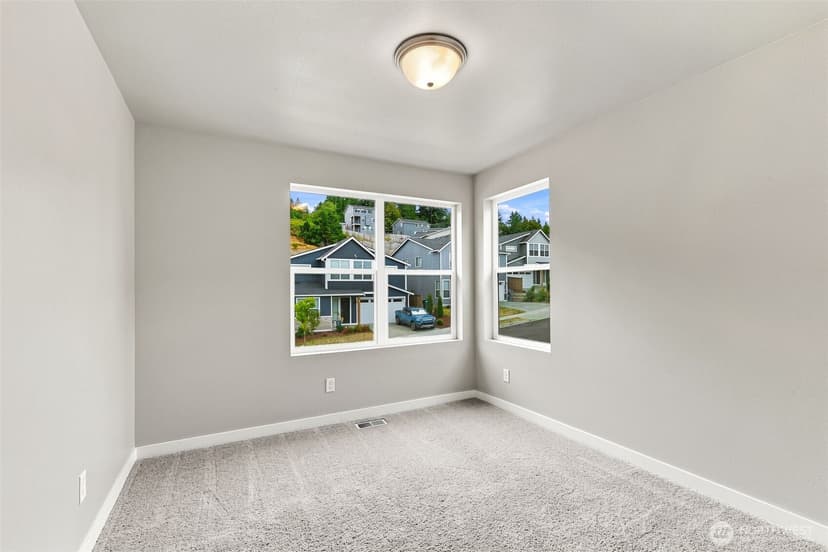 Property photo for 9322 76th Avenue NE, Marysville photo 31