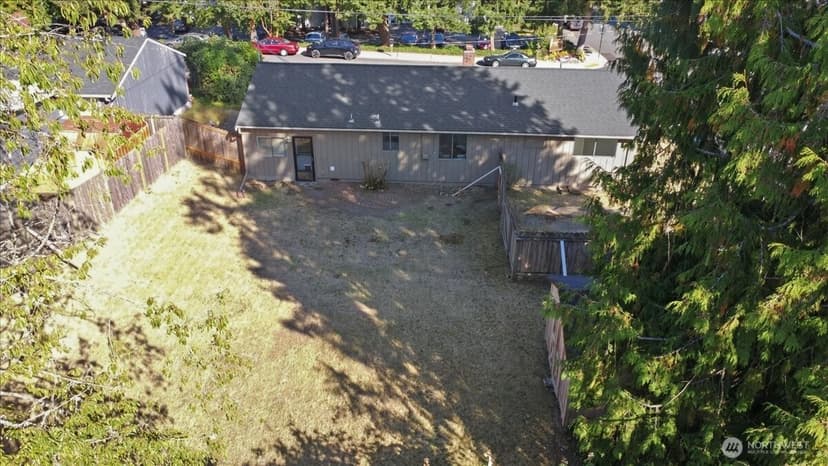 Property photo for 20926 74th Avenue W, Edmonds photo 9