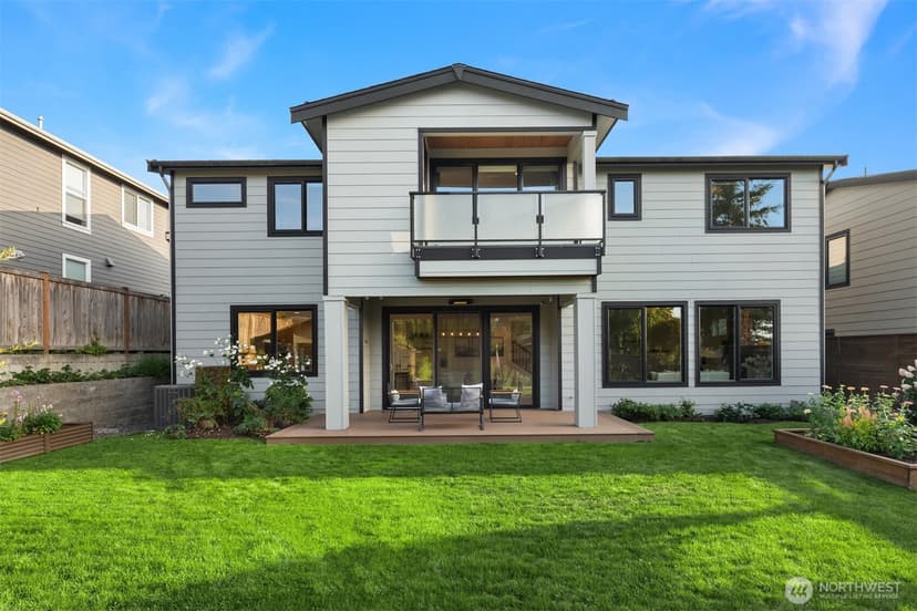 Property photo for 715 Spruce Street, Edmonds photo 31