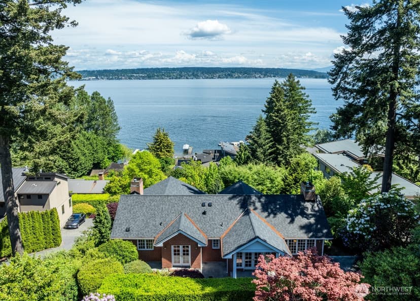 Property photo for 6681 NE Windermere Road, Seattle photo 4