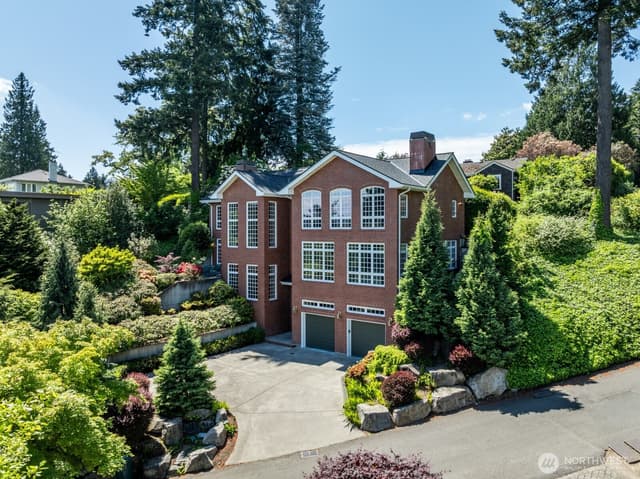 Property photo for 6681 NE Windermere Road, Seattle photo 2