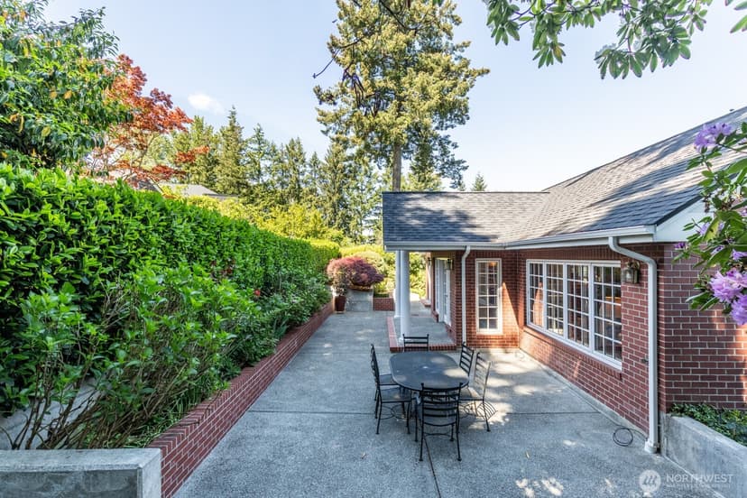Property photo for 6681 NE Windermere Road, Seattle photo 15