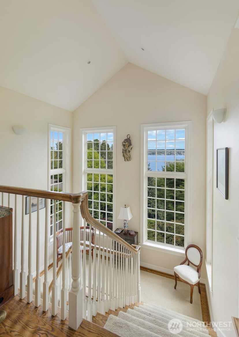 Property photo for 6681 NE Windermere Road, Seattle photo 16