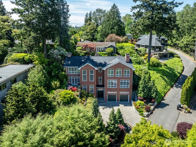 Property photo for 6681 NE Windermere Road, Seattle photo 3