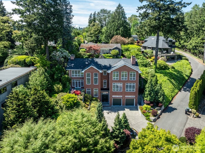 Property photo for 6681 NE Windermere Road, Seattle photo 3