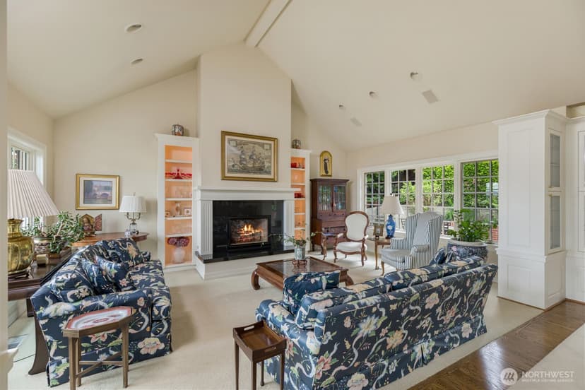 Property photo for 6681 NE Windermere Road, Seattle photo 28