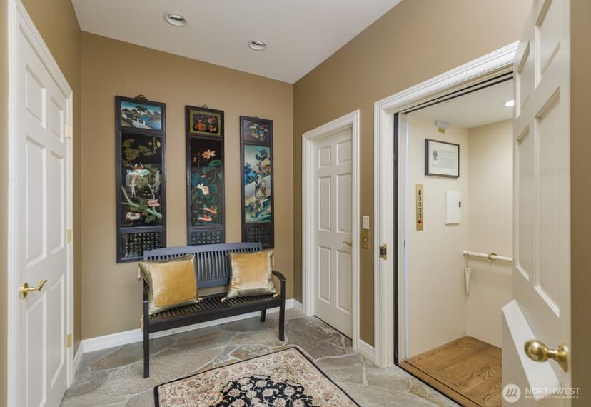 Property photo for 6681 NE Windermere Road, Seattle photo 31