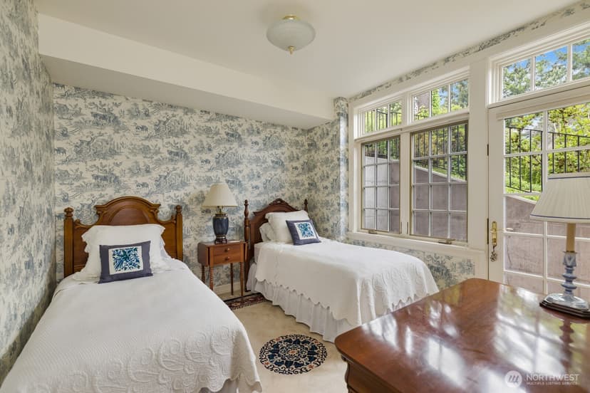 Property photo for 6681 NE Windermere Road, Seattle photo 38
