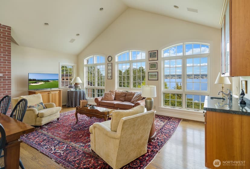 Property photo for 6681 NE Windermere Road, Seattle photo 18