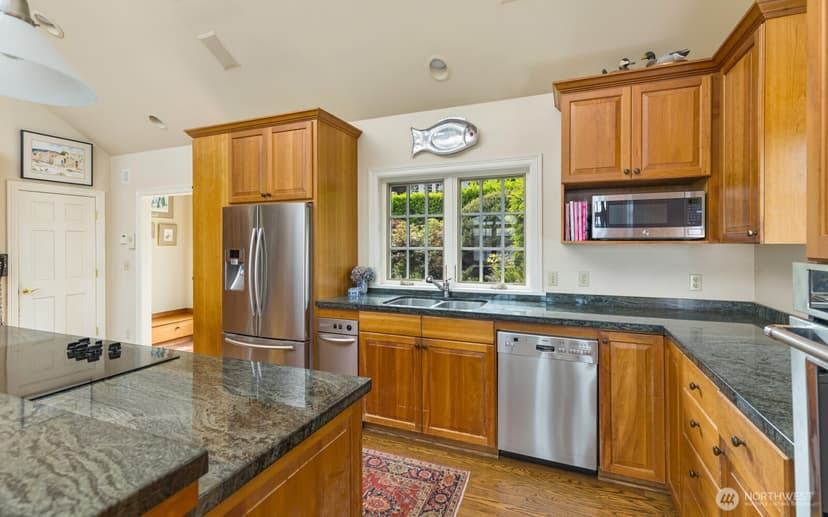 Property photo for 6681 NE Windermere Road, Seattle photo 21
