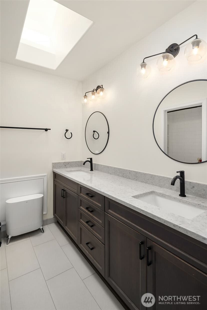 Property photo for 16534 SE 58th Place, Bellevue photo 21