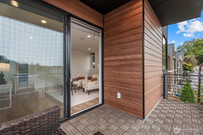 Property photo for 3111 Queen Anne Avenue N, Seattle photo 26