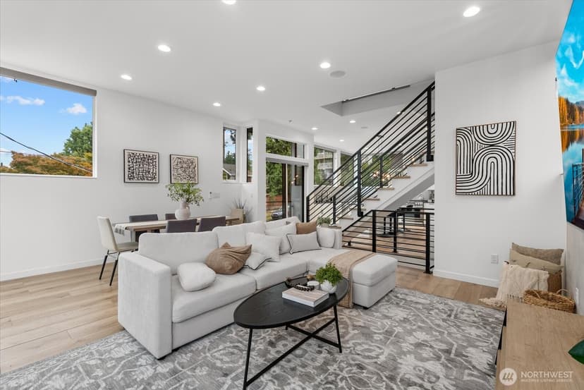 Property photo for 3111 Queen Anne Avenue N, Seattle photo 16
