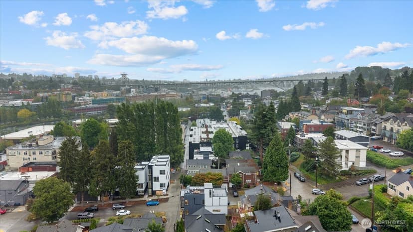 Property photo for 3111 Queen Anne Avenue N, Seattle photo 38