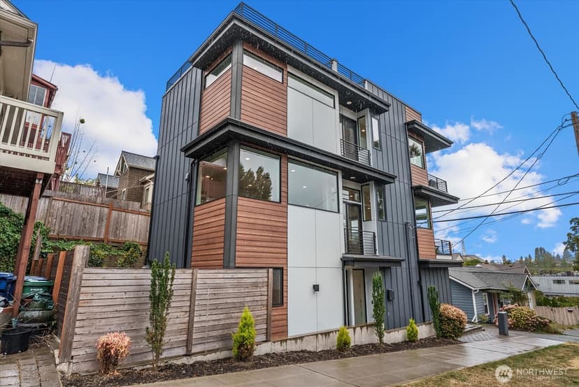 Property photo for 3111 Queen Anne Avenue N, Seattle photo 2