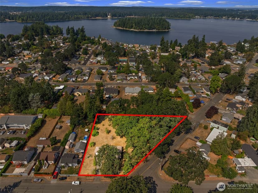 Property photo for 15202 Washington Avenue SW, Lakewood
