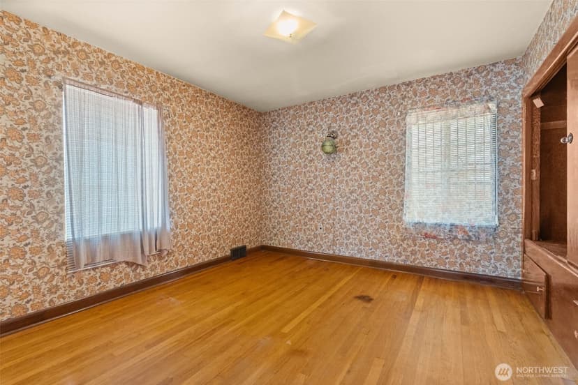 Property photo for 15202 Washington Avenue SW, Lakewood photo 26